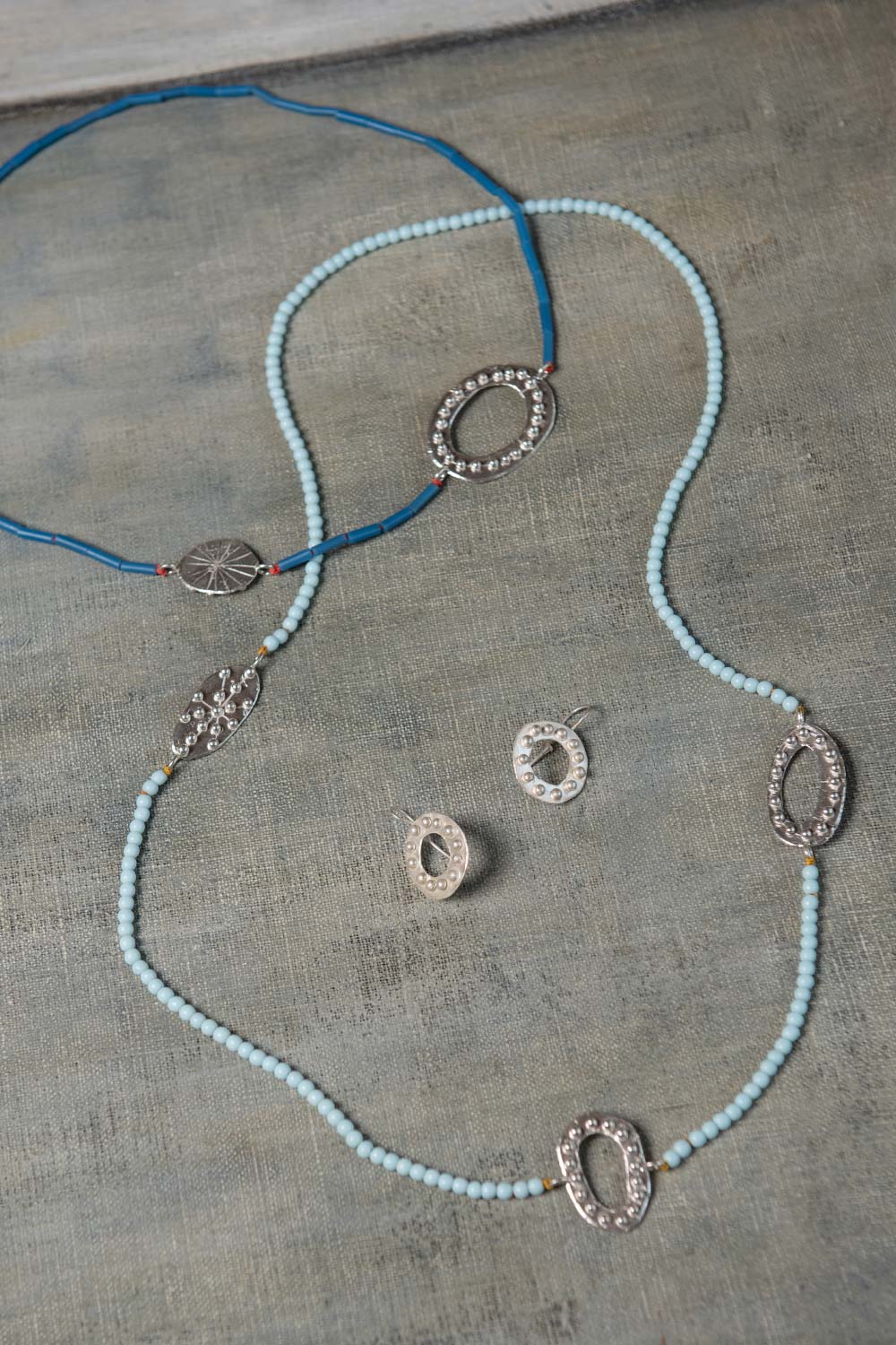 collane perline vetro e argento, orecchini Gabi Veit