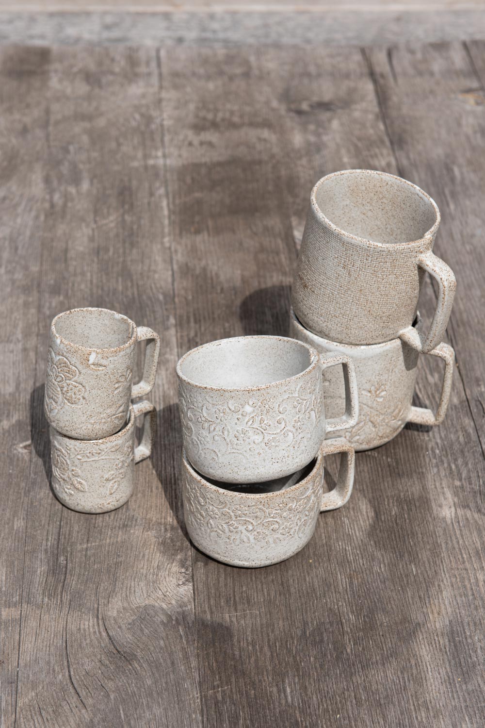 Handgeformte Tassen in drei Größen, Giovelab